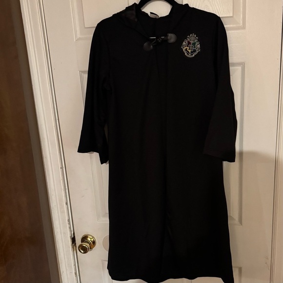 Harry Potter HOGWARTS Youth Black Hooded Robe Spirit Halloween Unisex One Size - Picture 5 of 9